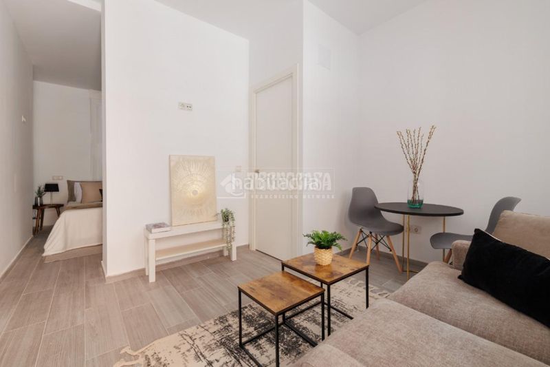 Foto 9d53793e-2e4b-4d2b-b368-1d216dff804c. Local comercial a Simancas Madrid