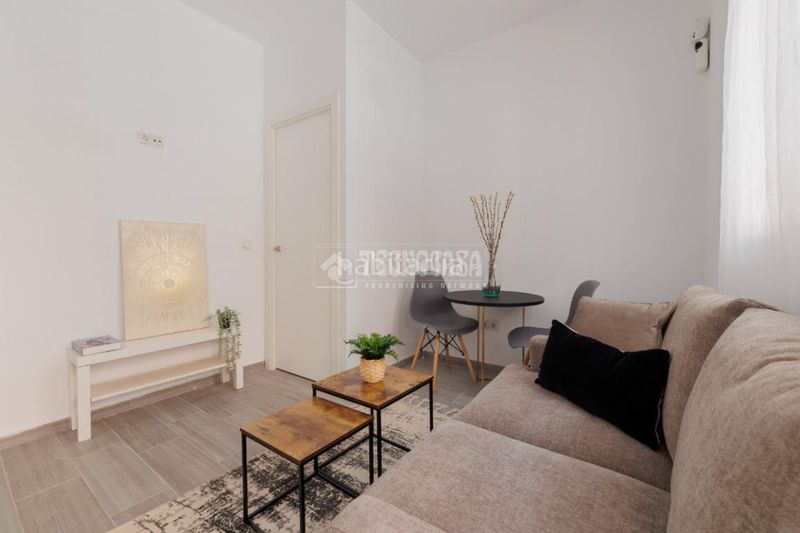 Foto cad83870-ab49-4241-ace4-e3a97247c3b0. Local comercial a Simancas Madrid