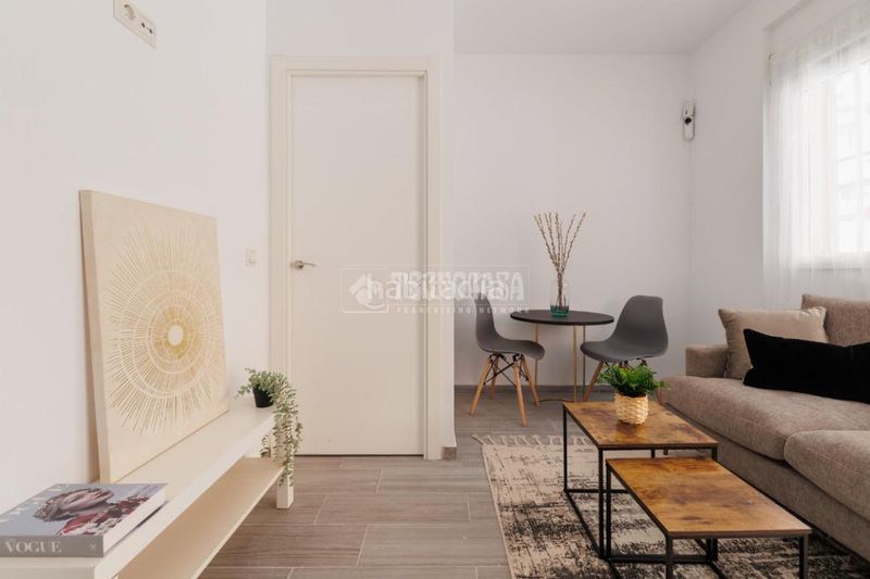 Foto d04ff61c-d916-4d96-b0a9-6f16de5e3c54. Local comercial a Simancas Madrid