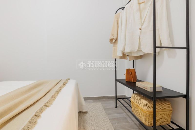 Foto f3b4c1b2-5494-4df9-9722-c3109bfaad7d. Local comercial a Simancas Madrid