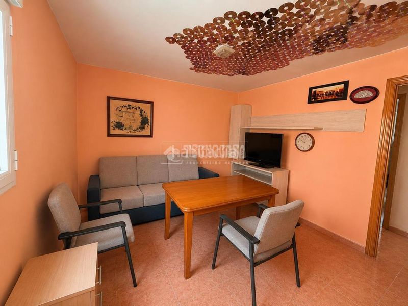 Foto aae0312a-dbd3-4b3e-8de1-390d656d5568. Piso  en venta en Simancas Madrid