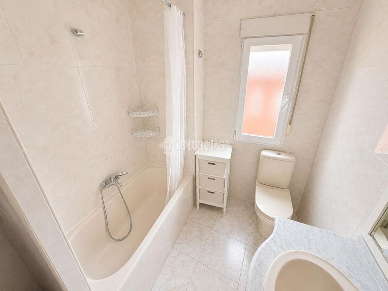 Foto 5ee80197-d599-485d-8e8c-0a708ab95ece. Piso  en venta en Simancas Madrid