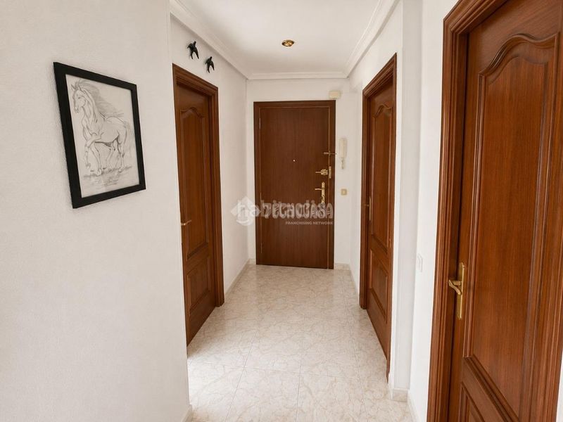 Foto 968fdfbd-f29a-450c-a10a-2ad180da36d2. Piso  en venta en Simancas Madrid