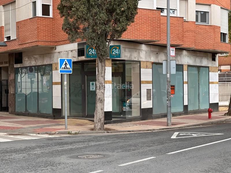 Foto bd1156e7-7878-46d3-8502-fb699f303751. Location local commercial dans Juan de Borbón Murcia