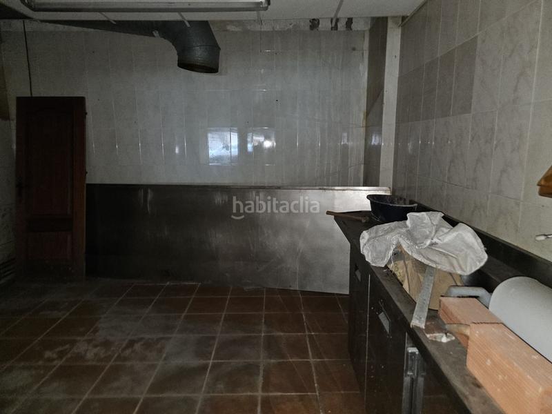 Foto b81adfbd-e0ec-4ac1-9a57-634270561d18. Locale commerciale in Agra del Orzán - Ventorrillo Coruña (A)