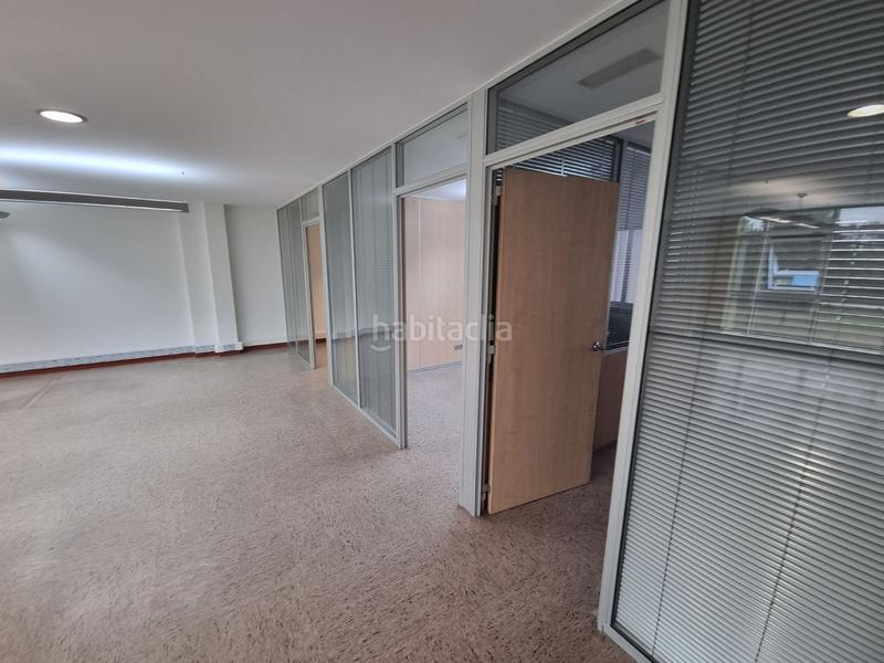 Foto 434a4918-b43a-47eb-b1ee-c95e00df7a8d. Lloguer oficina a Vioño Coruña (A)