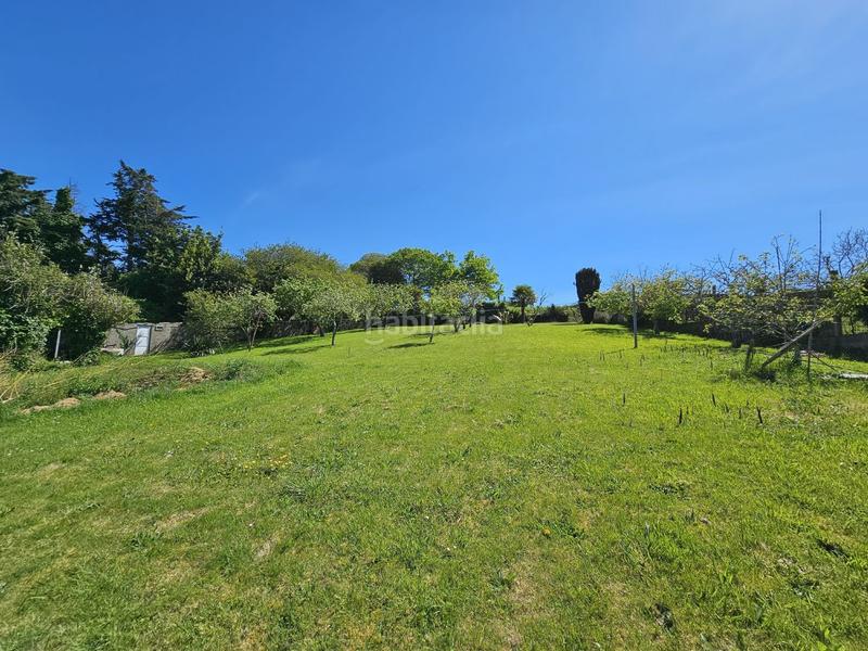Foto 88667ebc-a749-4b3f-a932-fecbeb694581. Casa parcela edificable de 2.243 m2 en castelo en Sada