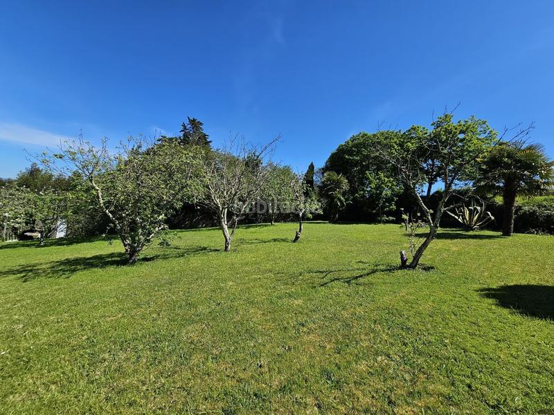 Foto df0a7b0e-1321-4108-82c1-1d6450879e13. Casa parcela edificable de 2.243 m2 en castelo en Sada