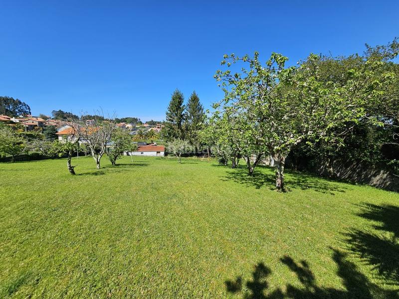 Foto f2ecec1b-5c24-4eea-9d65-2bcb1eee6274. Casa parcela edificable de 2.243 m2 en castelo en Sada