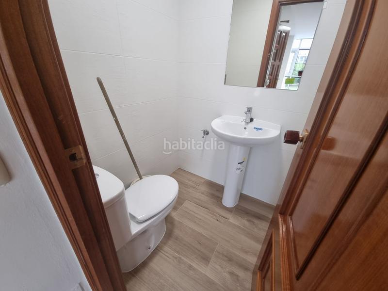 Foto 6a7a8b6d-a3b3-45e2-8924-0c948022b07a. Location bureau dans Vioño Coruña (A)