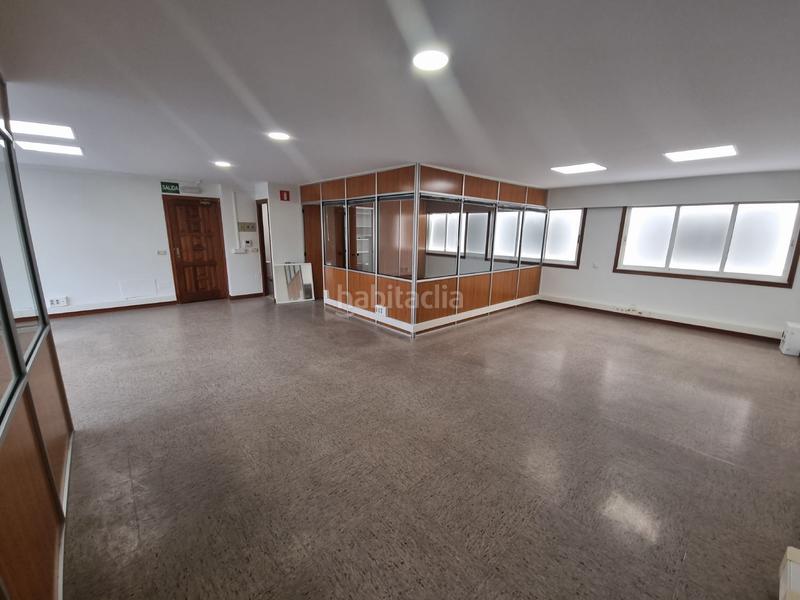 Foto 737aa9bd-fd30-4cd7-b419-c507991024ed. Rent office space in Vioño Coruña (A)