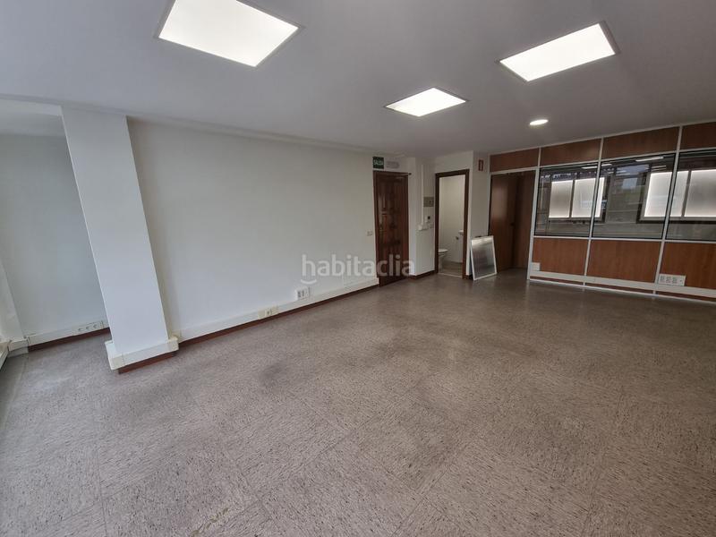 Foto c46ca13d-ad0a-48c8-bff9-1e3771b8d2d6. Rent office space in Vioño Coruña (A)