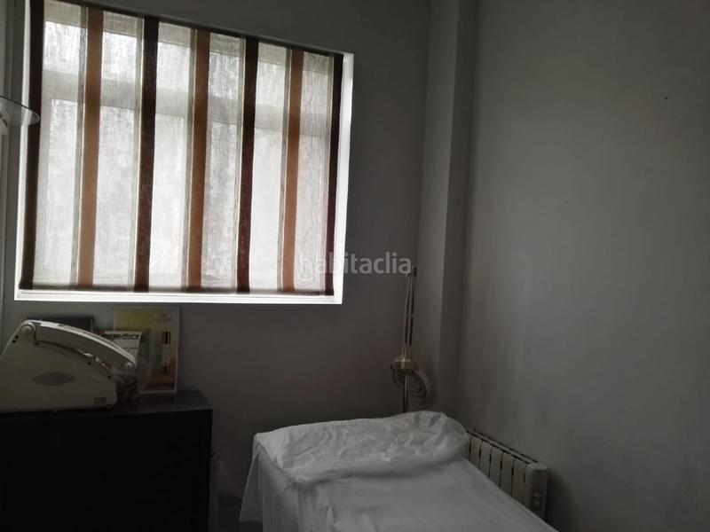 Foto 5afc07c9-bff7-46f7-8760-909c8ebb601b. Local comercial  en venta en calle orillamar en Coruña (A)