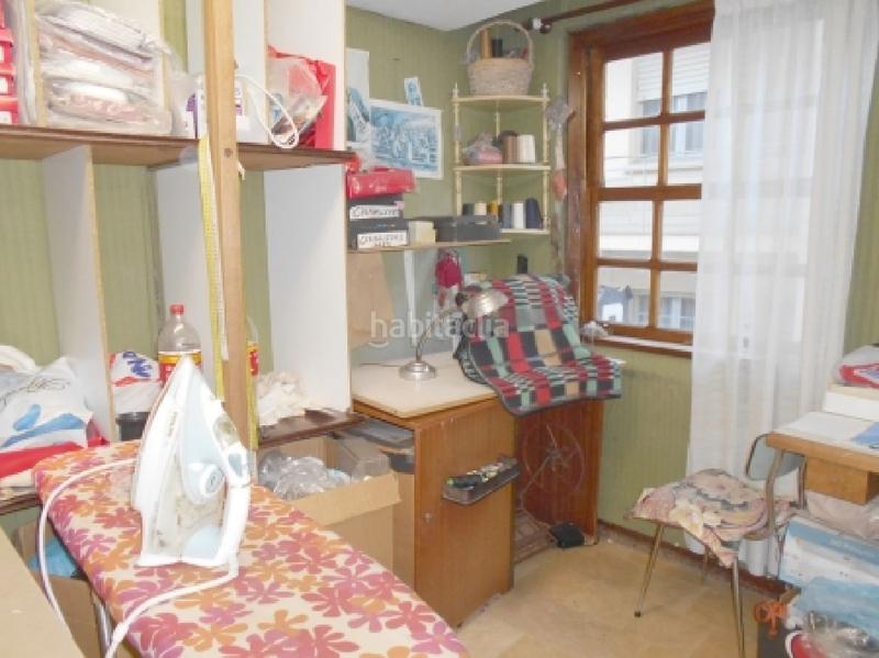 Foto b1c85d87-4fff-46e7-b593-5a353a704b11. Edifici a Pontedeume
