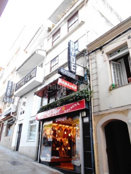 Foto ba496b33-7272-4e40-8182-4637e2b559c5. Edifici a Pontedeume