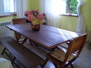 Casa a Mugardos. Chalet de 265 m2 con planta baja, primera y ático, 4 habitacione
