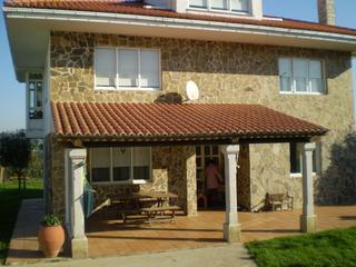 Haus in Mugardos. Chalet en rúa fieiteiras, mugardos, ferrol, a coruña.