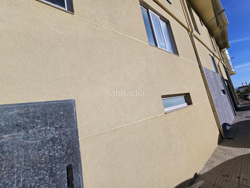 Foto 9e1b9bb1-214a-4cf8-8394-ea05f30bb8e1. Rent business premise in Los Rosales Coruña (A)