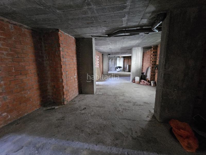 Foto c8c9321f-095e-4ffa-a6ac-4647f585d006. Rent business premise in Los Rosales Coruña (A)