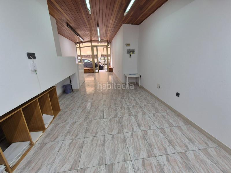 Foto 9ff2b9e4-dd89-4c20-b96a-976b1421c879. Alquiler local comercial local 38 m2 en alquiler, zona peruleiro. en Coruña (A)