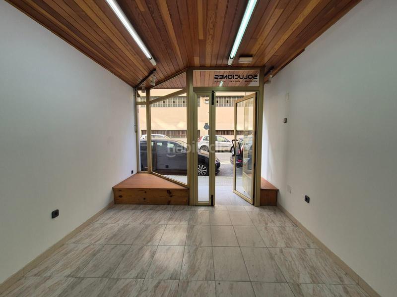 Foto a74651d3-eb6d-4d19-9e24-f9cd7fa3fdd7. Alquiler local comercial local 38 m2 en alquiler, zona peruleiro. en Coruña (A)