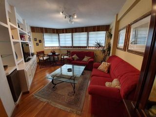 Rent Flat  De outeiro. Alquiler temporada curso escolar 202627.