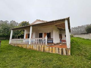 Casa  Aldea de arriba parroquia rois, santa marta de babio. Fin de semana en bergondo con finca de 1700 m2