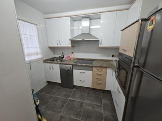 Location Appartement  Nicomedes pastor díaz. Alquiler de temporada curso escolar en zona cuatro caminos de 4