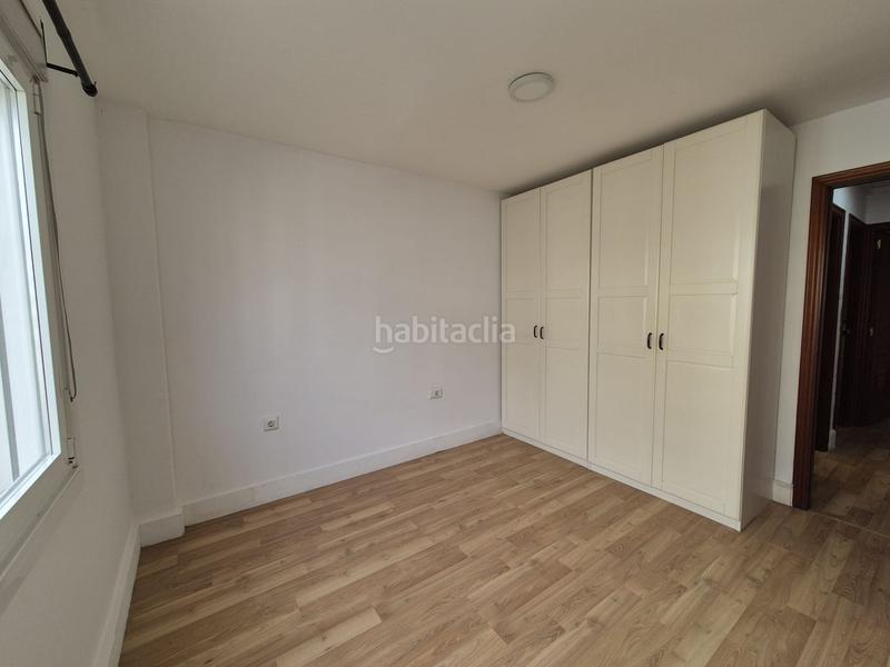 Foto c9a9a367-2e04-46bf-bc2c-85ac337a7d3f. Piso  en venta, en la ronda de outeiro, edificio divina pastora, a coruña. en Coruña (A)