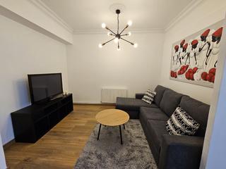 Lloguer Pis  Oza. Alquiler temporada piso 4 habitaciones y dos baños en cuatro cam