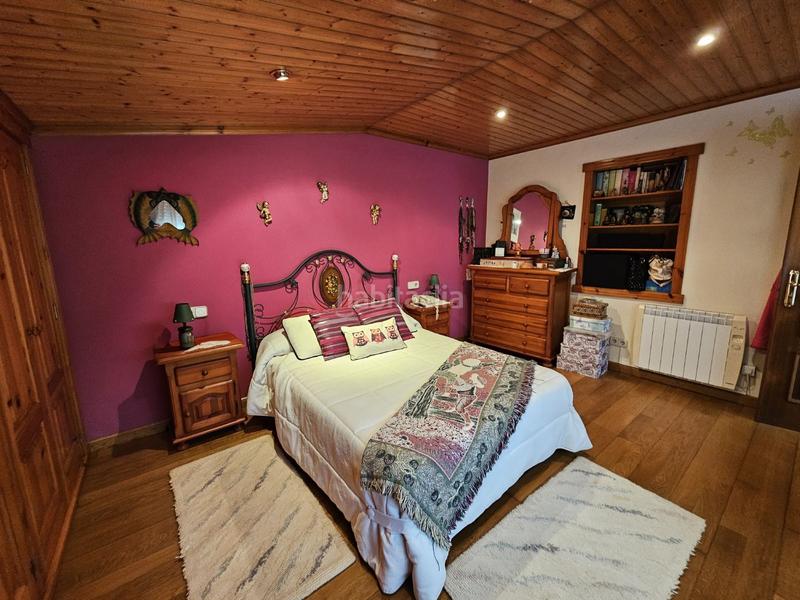 Foto 64dff8fc-12f7-4323-98d0-3b32855c1b88. Maison avec chauffage dans Laracha