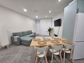 Location Appartement  Sinforiano lópez. Alquiler piso para temporada curso escolar 202627.