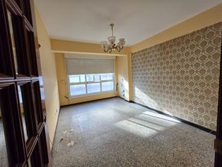 Appartement  Barcelona. Piso para reformar 3 habitaciones en calle barcelona