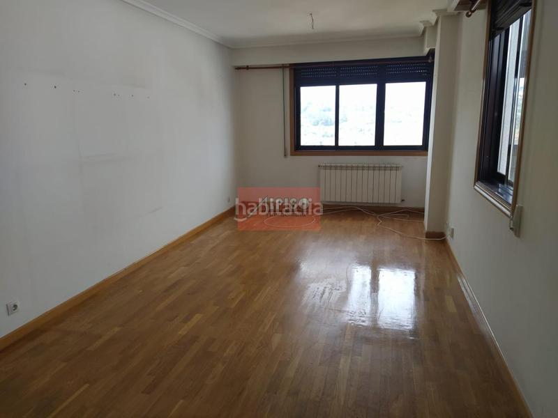 Foto 50e4b505-fc24-46de-8220-1d2c4c8ba4b0. Dúplex amb calefacció aparcament a Mariñamansa Ourense