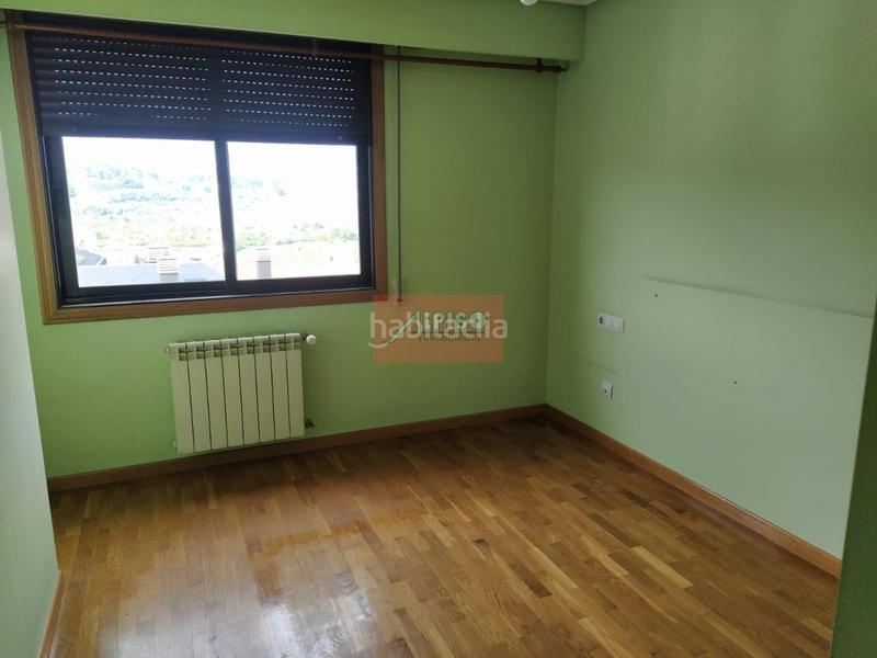 Foto d254d482-5c95-4008-a81a-fe4347849bc7. Dúplex amb calefacció aparcament a Mariñamansa Ourense