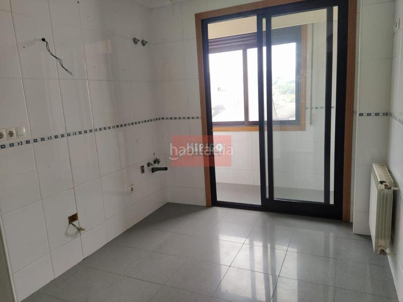 Foto ae5c986c-550a-4a8b-bc51-962ce4b1274b. Zweistöckige wohnung mit heizung parking in Mariñamansa Ourense