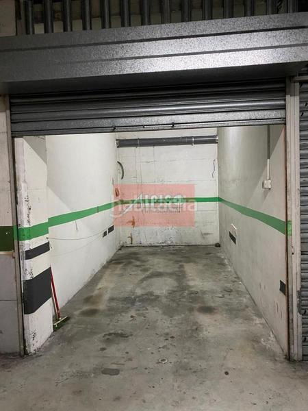 Foto f62f29c4-80fe-4e7c-ad37-6a7c290a6612. Parking coche en Centro Ourense