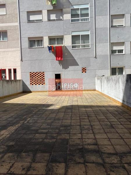 Foto 92037097-1257-4a9e-a054-064fc6f60c0d. Location local commercial dans Centro Ourense