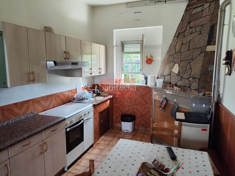Foto e22b44fb-1851-4b7e-91d5-a218ffa9ad85. Casa amb calefacció a Ventiun Ourense