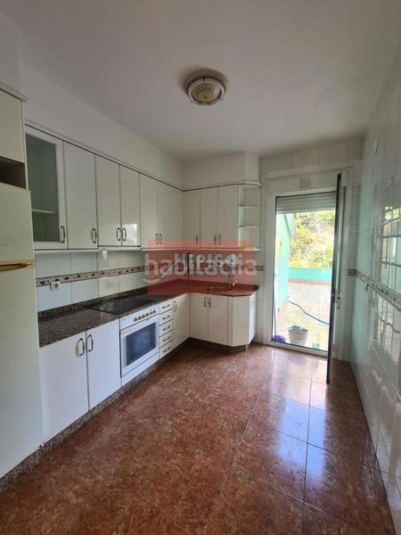 Foto 3d978278-23d2-4039-8daf-d3d61d8fb9ec. Appartement avec parking dans A Carballeira Ourense