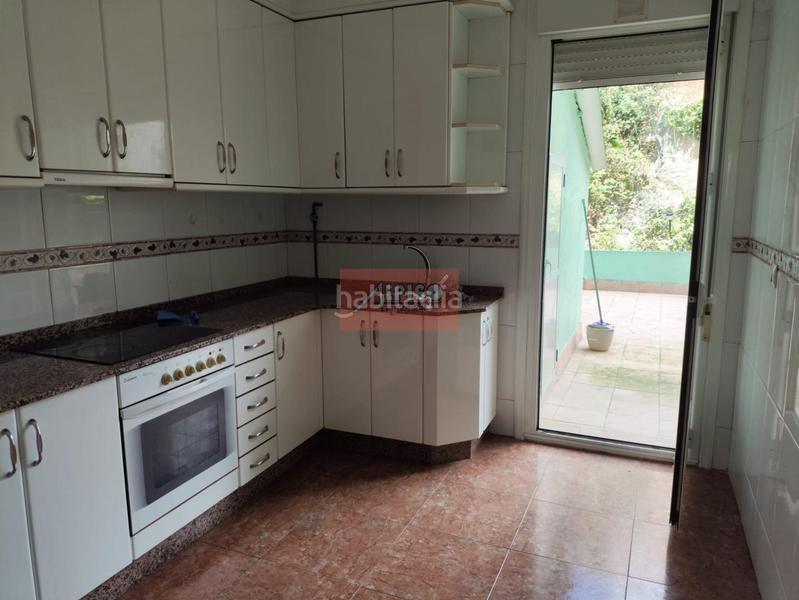 Foto 45f4436f-b8d8-4092-a465-111f479890ba. Appartement avec parking dans A Carballeira Ourense