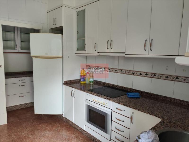 Foto c8bf706b-1459-430a-947a-bf66f6e0eb4f. Appartement avec parking dans A Carballeira Ourense