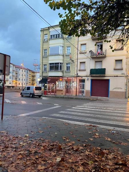 Foto e14cd0e0-8965-4606-adee-ca8f517df22c. Local comercial en Couto Ourense
