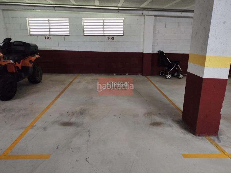 Foto 4934d461-388c-4010-9612-e2e46912f5de. Parking coche en San Cibrao das Viñas