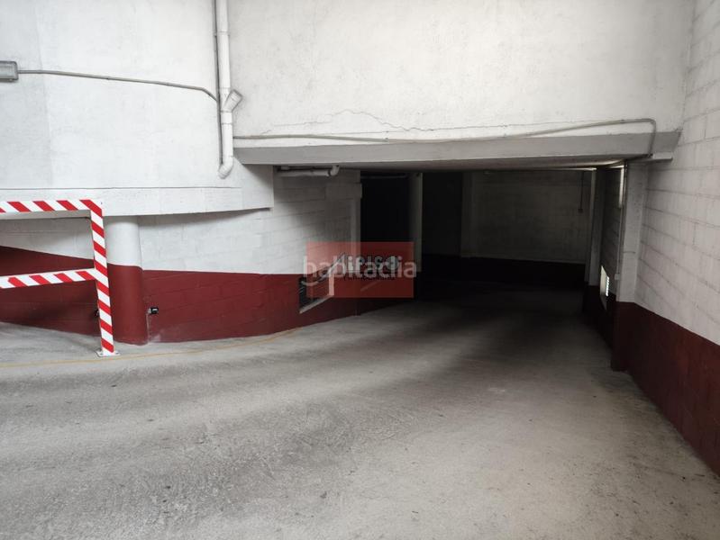 Foto 68bc353b-83c9-496b-b127-52a198183b3d. Parking coche en San Cibrao das Viñas