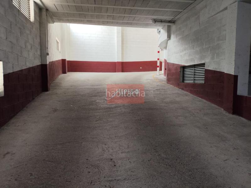 Foto 9cb26b5d-6dfd-4cc9-b8da-0b01be7a7ca1. Parking coche en San Cibrao das Viñas