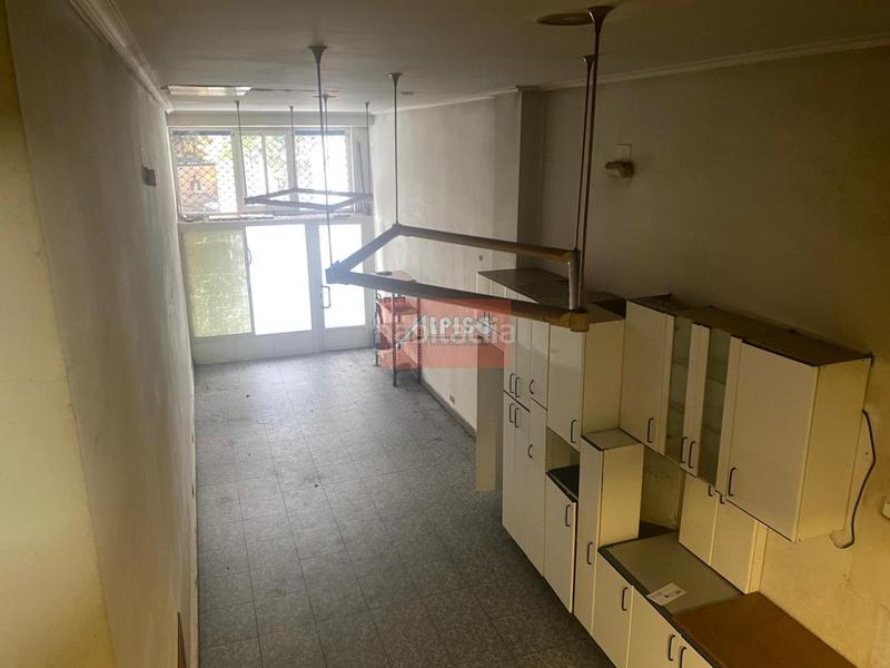 Foto c9f87a1f-e79e-4a0c-a46a-9d391493f6c8. Locale commerciale in Couto Ourense