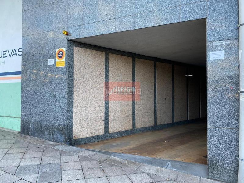 Foto 645cd338-2b44-4b04-bb16-fd078d9846d7. Parking coche en Universidad Ourense
