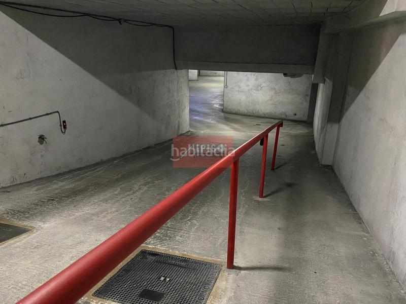 Foto d74af40f-8954-48cc-a51b-d3435e3e11cb. Posto auto in Universidad Ourense