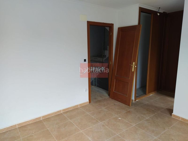 Foto 0c0bb0c8-0038-4717-99f5-8a4d66608deb. Casa adosada en Celanova